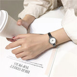 Retro minimalism ladies wrist watches small and exquisite women quartz watch simple woman dress watch with leather band
